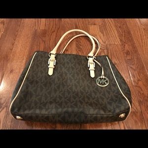 Michael Kors Tote